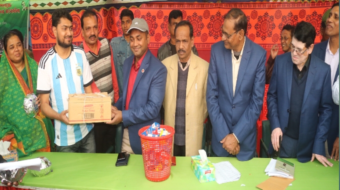 দুর্গাপুরে দিনব্যাপী নানান আয়োজনে শহীদদের স্মরণ ও পুষ্পস্তবক অর্পণ