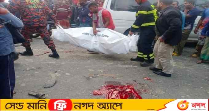 বেপরোয়া ড্রাম ট্রাকের ধাক্কায় প্রাণ গেলো পুঠিয়ার এক ভ্যানচালকের