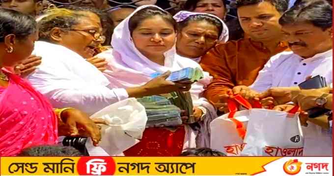 তৃতীয় লিঙ্গের জনগোষ্ঠীরা বঙ্গবাজারের ব্যবসায়ীদের দিল ২০ লাখ টাকা