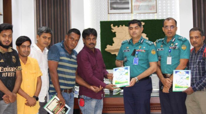 আরএমপি কমিশনারের সাথে বরেন্দ্র প্রেসক্লাব নেতৃবৃন্দের সৌজন্য সাক্ষাৎ