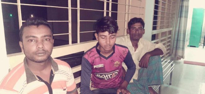 দুর্গাপুরে পুকুর খনন ও রাস্তা নষ্ট করায় ৬ হাজার জরিমানা, আটক-৩ পরে মুক্তি