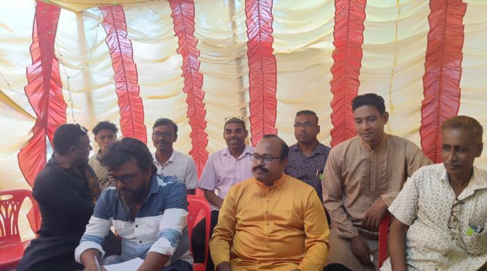 পুঠিয়ায় বিভিন্ন পূজামণ্ডপে পরিদর্শন করেন উপজেলা চেয়ারম্যান জি,এম হিরা বাচ্চু