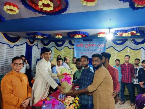 দূর্গাপূজার উৎপত্তিস্থল পরিদর্শনে বিভাগীয় কমিশনার, জেলা প্রশাসক, পুলিশ সুপার