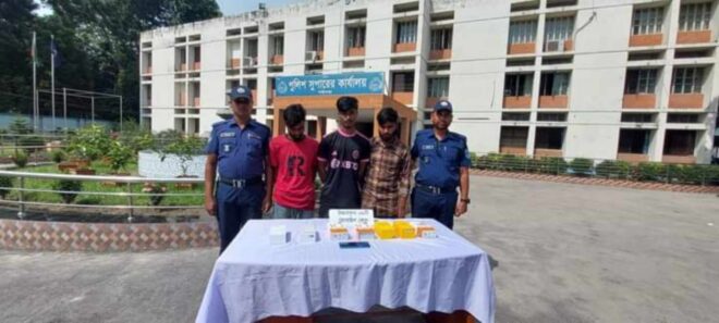 সাঘাটায় চুরি হওয়া ৮ মোবাইল উদ্ধার সহ ৩ জন গ্রেফপ্তার