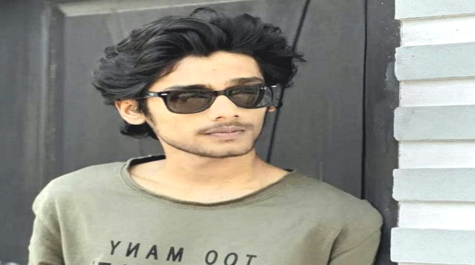 প্রেম করার অপরাধে এক ছাত্রলীগ কর্মীর পায়ের রগ কেটে দেয়ার অভিযোগ