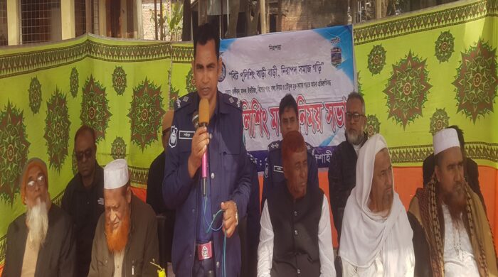 ফাটাকেষ্টর ভূমিকায় ওসি! মুক্তি পাবে কি পুঠিয়াবাসি?