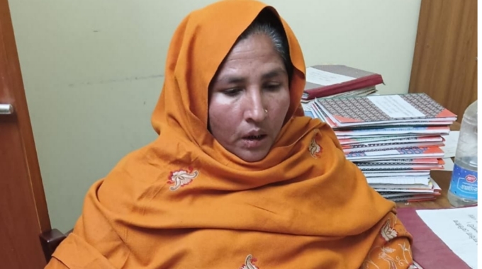 পুঠিয়ায় চাইনিজ কুড়াল ও হেরোইনসহ নারী কাউন্সিলর আটক