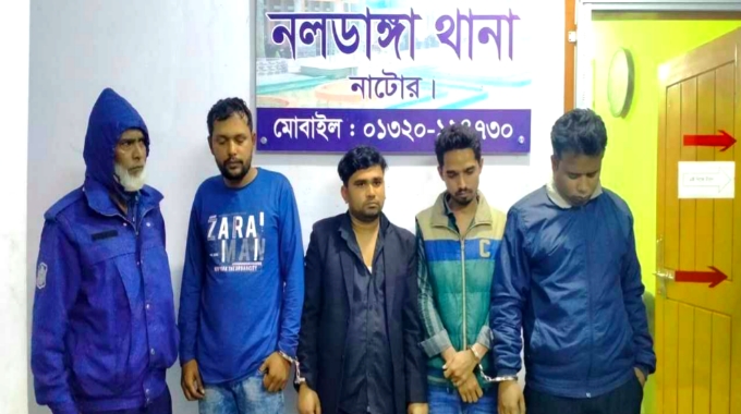 এতিমখানা ও মাদরাসায় সাংবাদিক পরিচয়ে চাঁদাবাজির অভিযোগে আটক-৪