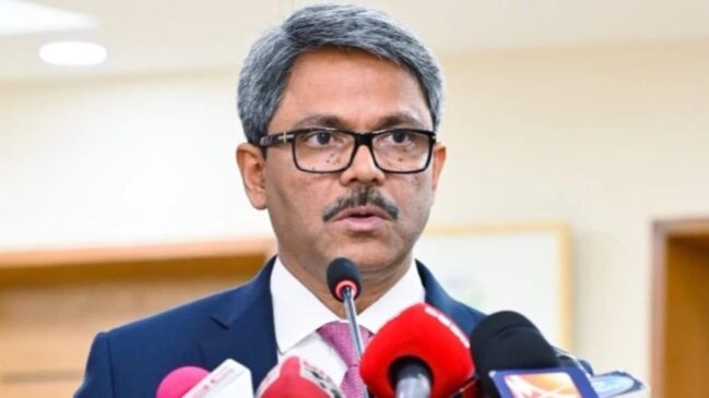 রাজশাহী-৬ আসনে ফুরফুরে মেজাজে নৌকার মাঝি শাহরিয়ার আলম জনপ্রিয়তার শীর্ষে