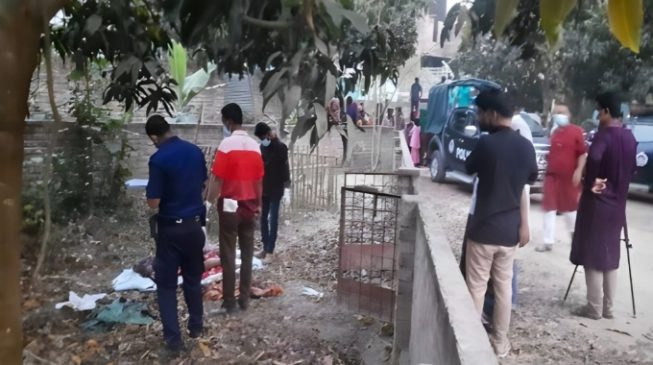 পুঠিয়ায় শাশুড়িকে হত্যার দায়ে পুত্রবধূ ও নাতনি গ্রেফতার