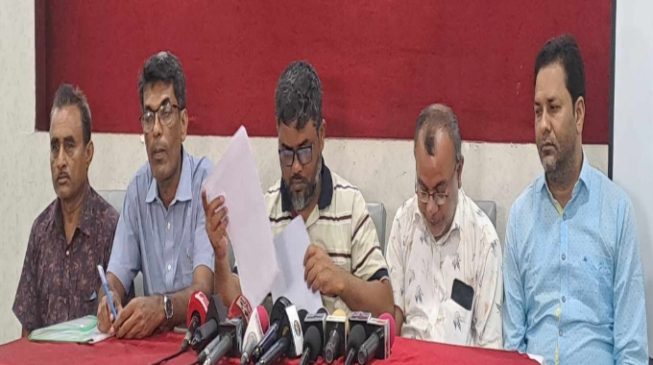 বাঘা উপজেলা পরিষদ নির্বাচনে ভোট গণনায় কারচুপির অভিযোগ পুনঃগণনার দাবি