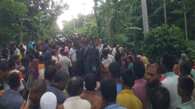 নাম মাছ বাহী ট্রাক!