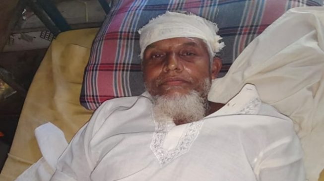 পুঠিয়ায় এক ইমামকে মসজিদেই মেরে রক্তাক্ত করার অভিযোগ