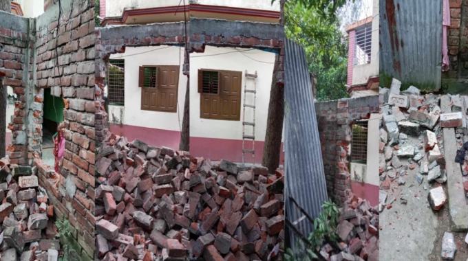 আক্কেলপুরে কলেজ অধ্যক্ষের বাড়িতে হামলা চালিয়ে দখলের চেষ্টা