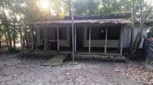 মাদারীপুরে সুনীল গঙ্গোপাধ্যায়ের পৈতৃক ভিটা বিএনপি নেতার হাত থেকে দখল মুক্ত