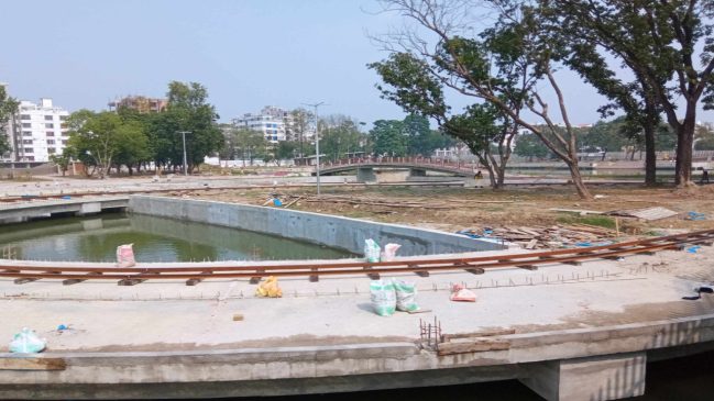 বিএনপির পরিচয় দিয়ে আ'লীগ পন্থী ঠিকাদারের বিল উত্তোলন