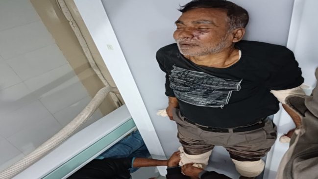 রাজশাহীর পুঠিয়ায় আ'লীগ নেতার উপর হামলা