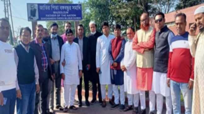 কর্মস্থলে দীর্ঘদিন অসুস্থতা জনিত ছুটি নিয়ে অনুপস্থিত রেল শ্রমিক লীগ নেতারা