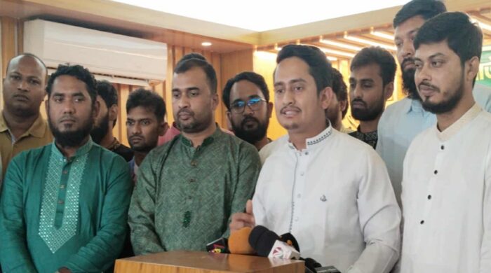 আওয়ামী লীগকে নিষিদ্ধ করতে হবে: রাজশাহীতে সারজিস আলম