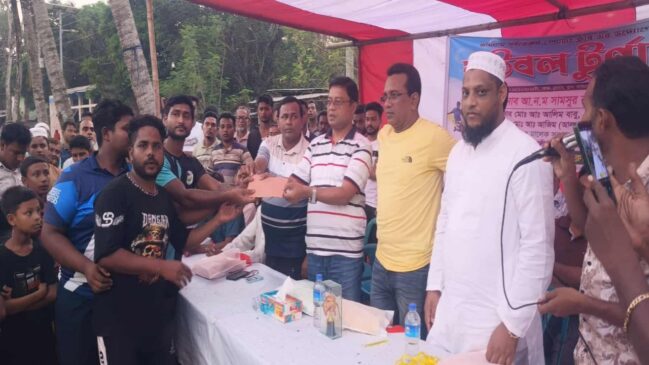 বাগমারায় জামগ্রাম সূর্য তরুণ স্পোর্টিং ক্লাব উদ্যোগে ফুটবল টুর্নামেন্ট